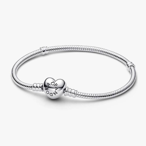 Pandora Jewelry - Pandora Moments Heart Clasp Bangle 7.5 in